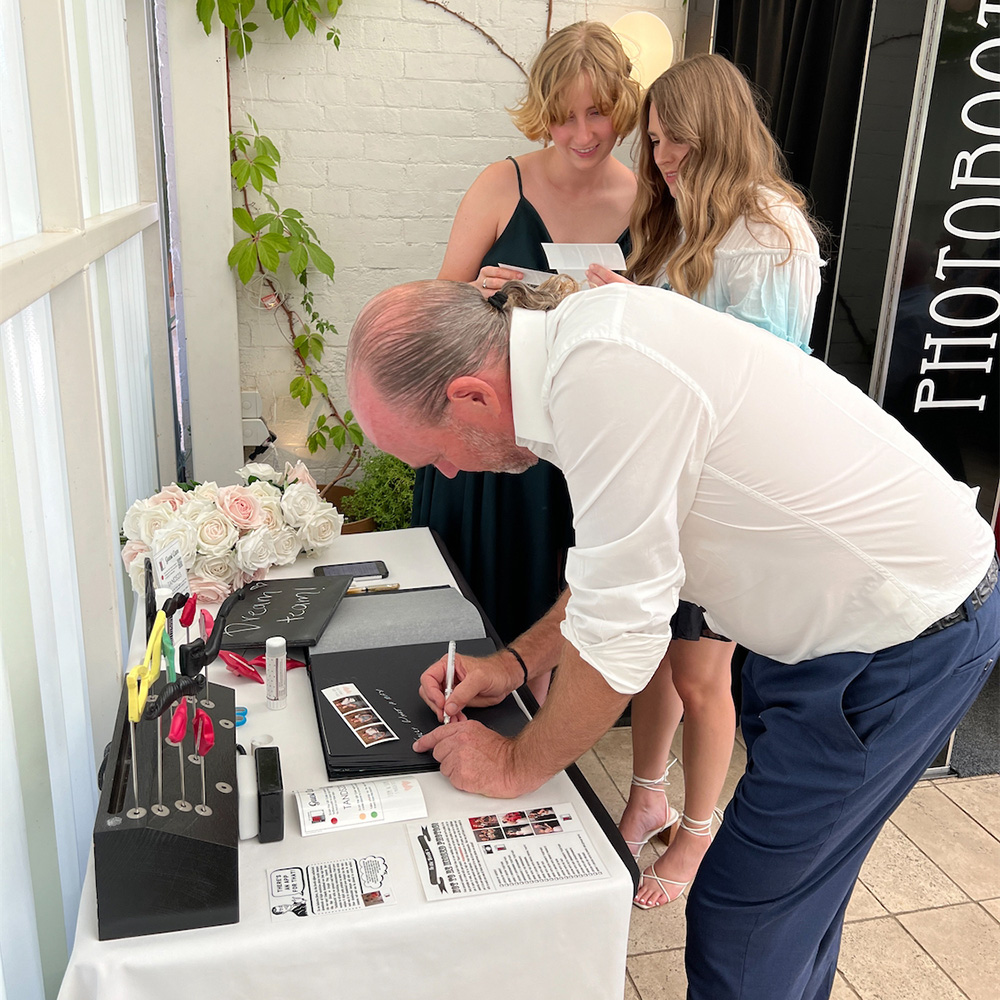 Photobooth Guest Book