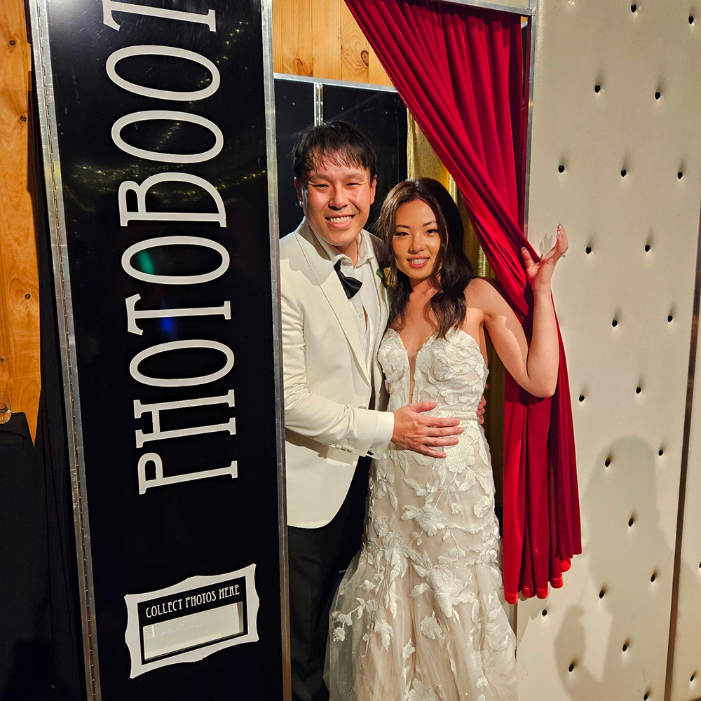Enclosed Photo Booth Hire